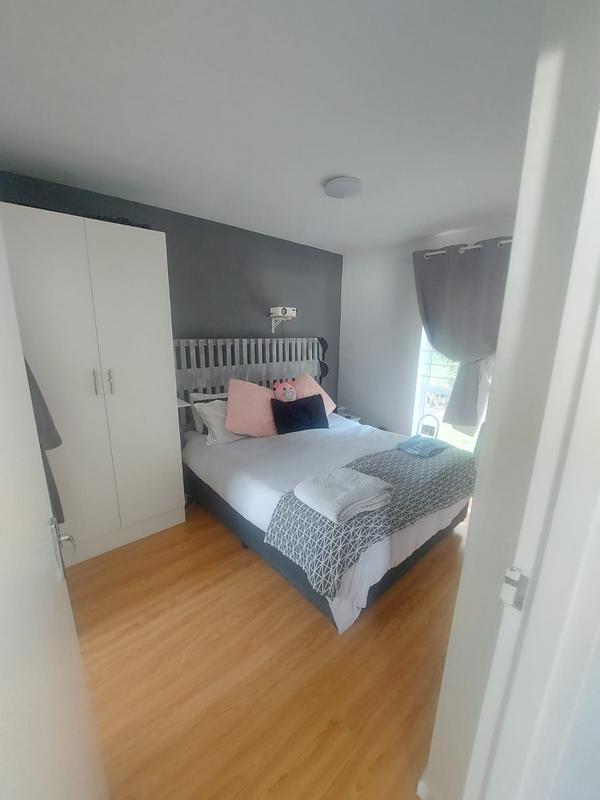 To Let 2 Bedroom Property for Rent in Milnerton Central Western Cape